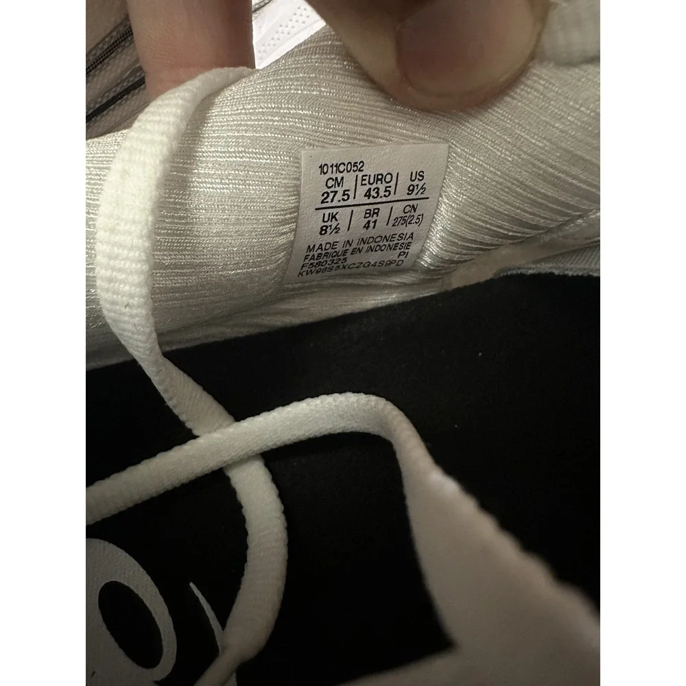 Size 9.5 - ASICS Gel Kayano 32 White Pure Silver